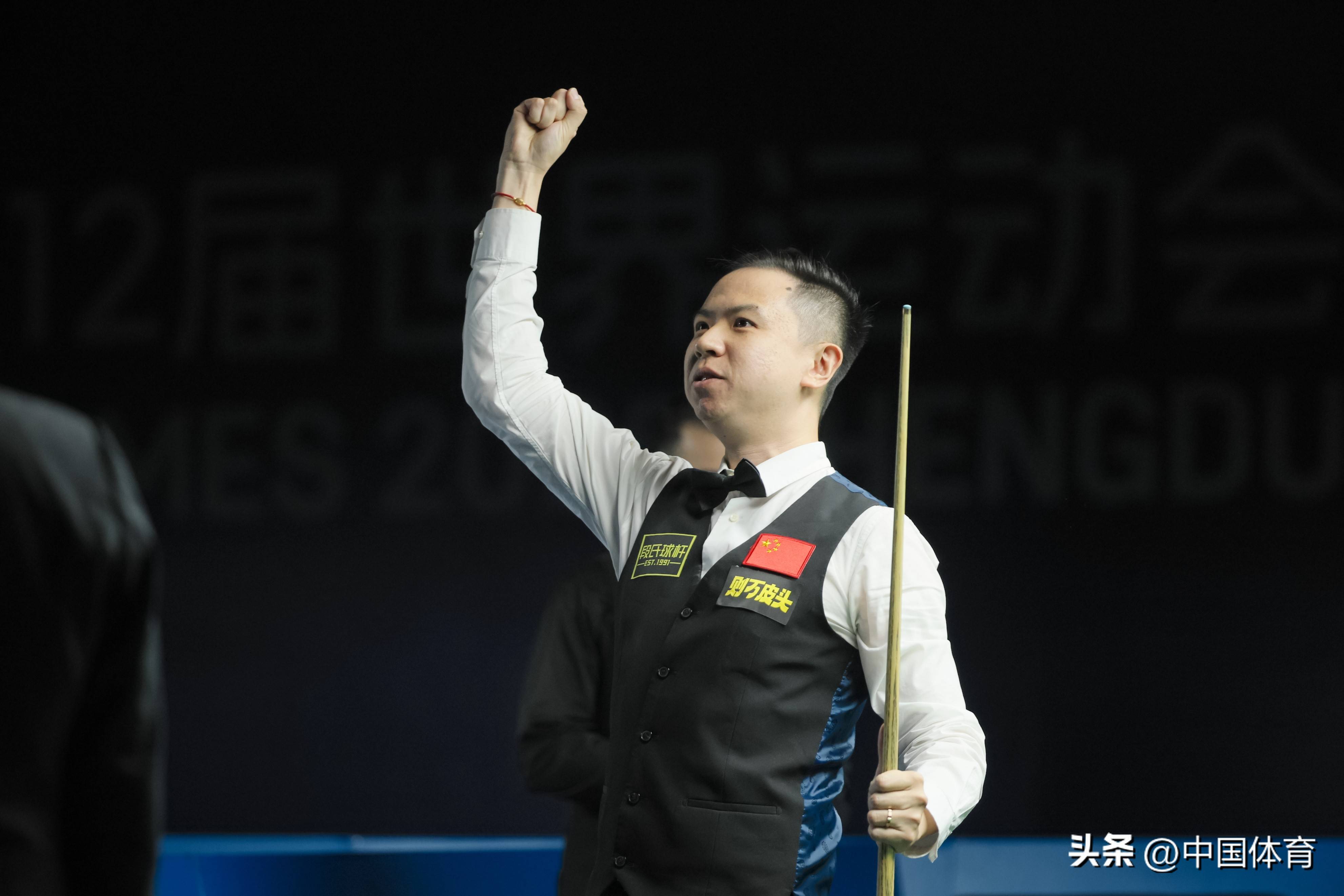 手套投出了 手套投出了